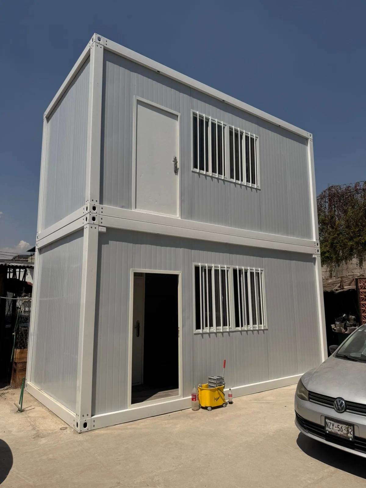 Edificio modular de dos niveles terminado en México con sistema Light Steel Frame